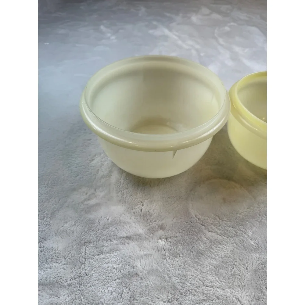 Tupperware Wonderlier Bowls Set of 3 Yellow‎ Mixing Serving Vintage